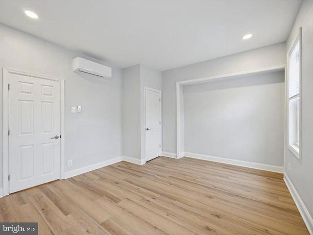 2253 DELHI ST, Philadelphia, PA 19133