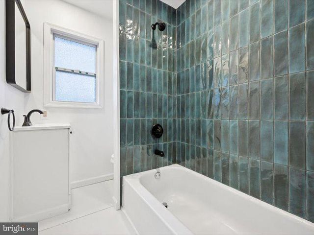 2253 DELHI ST, Philadelphia, PA 19133