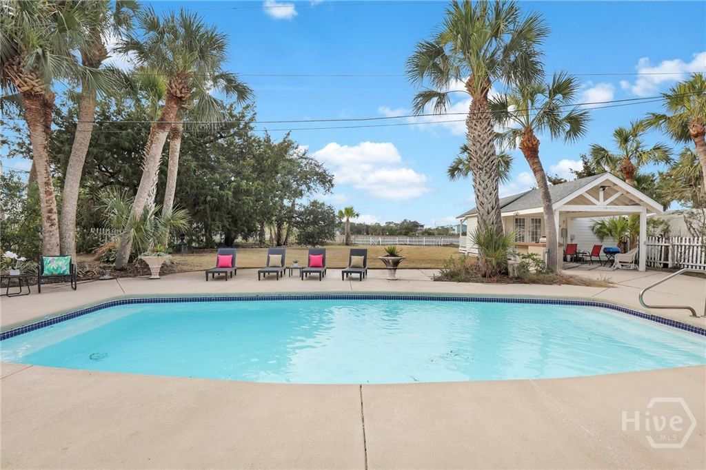 Image 41 of property listing at 1115 Jones Avenue, Tybee Island, GA 31328