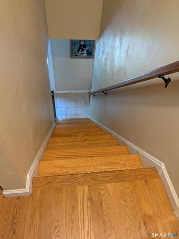 32 Shari Drive, Seymour, CT 06483