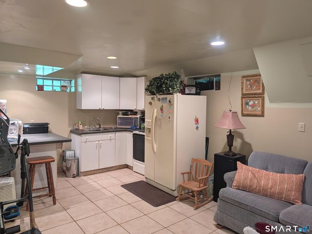 32 Shari Drive, Seymour, CT 06483