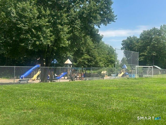 32 Shari Drive, Seymour, CT 06483