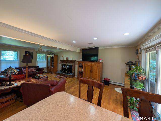 32 Shari Drive, Seymour, CT 06483