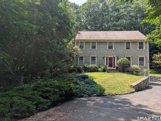 32 Shari Drive, Seymour, CT 06483