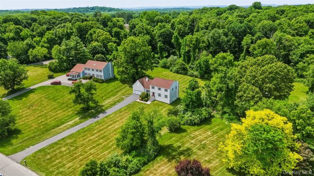 41 Saddle Ridge Drive, Hopewell Junction, NY 12533