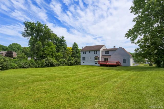 41 Saddle Ridge Drive, Hopewell Junction, NY 12533