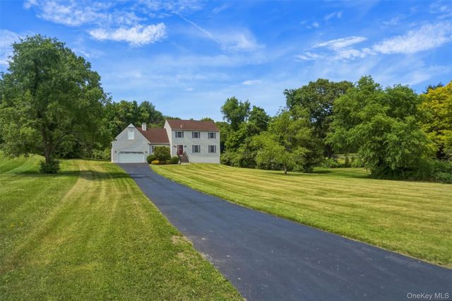 41 Saddle Ridge Drive, Hopewell Junction, NY 12533