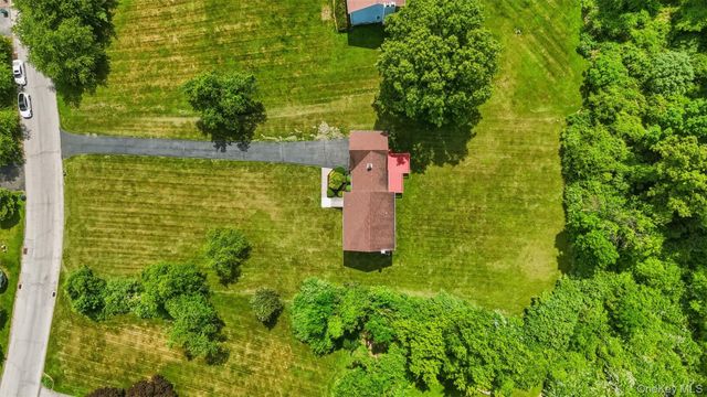 41 Saddle Ridge Drive, Hopewell Junction, NY 12533