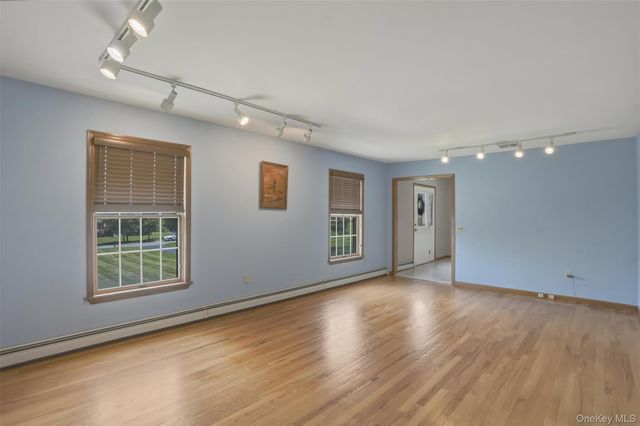 41 Saddle Ridge Drive, Hopewell Junction, NY 12533