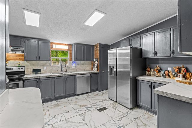 502 NE Richardson Road, Dalton, GA 30721