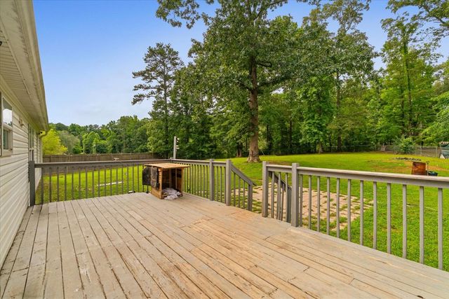 502 NE Richardson Road, Dalton, GA 30721