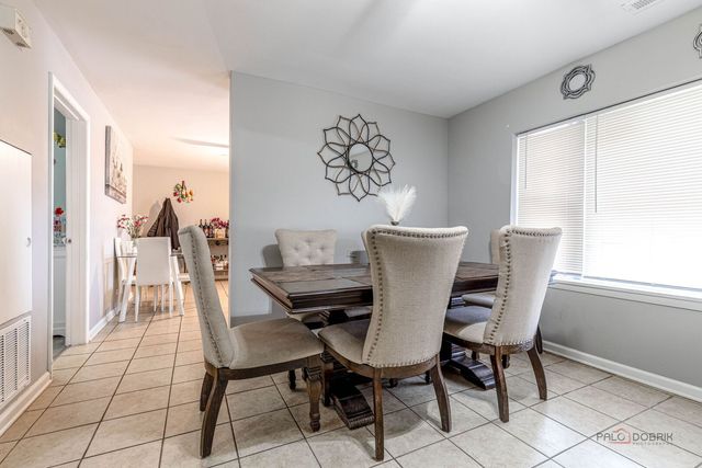 5122 W 30th Place, Cicero, IL 60804