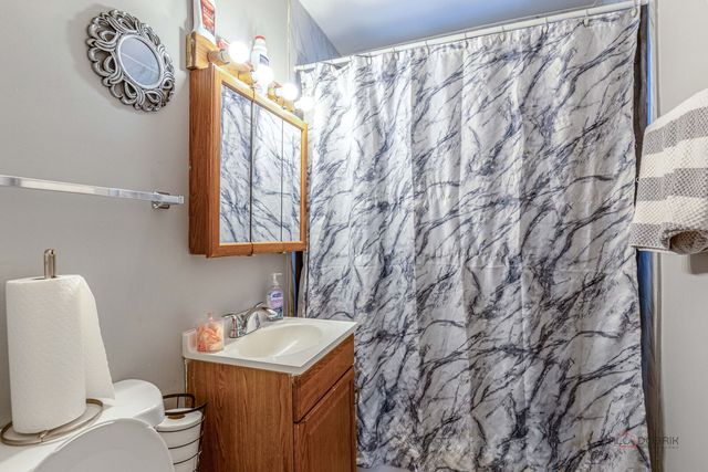 5122 W 30th Place, Cicero, IL 60804