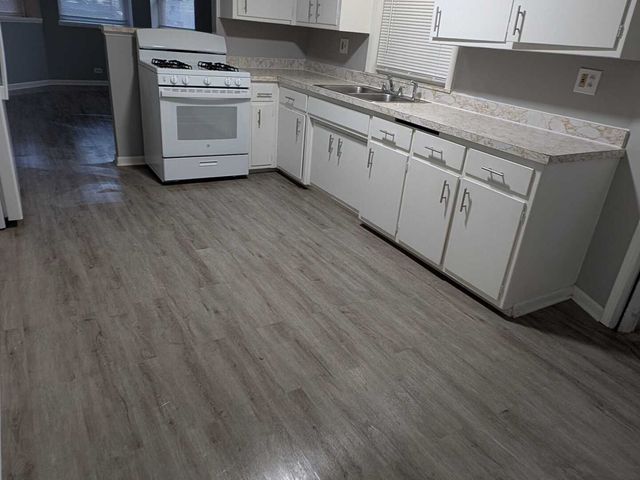 5122 W 30th Place, Cicero, IL 60804