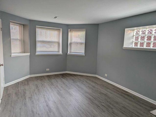 5122 W 30th Place, Cicero, IL 60804