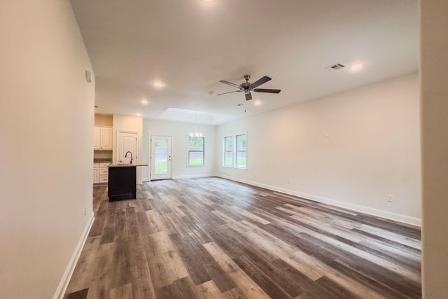 213 Steel Magnolia, Anacoco, LA 71403