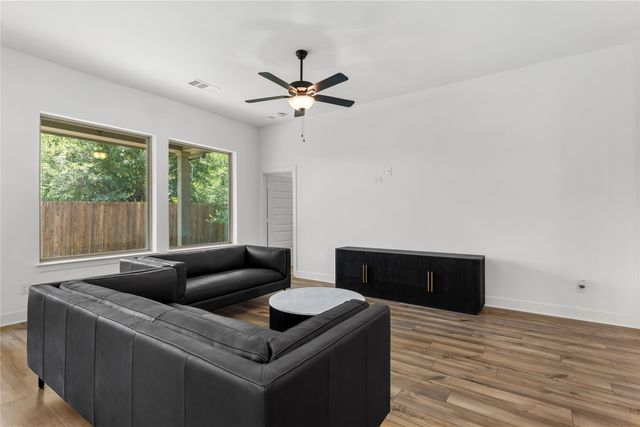 8608 Spindletop Drive, Fort Worth, TX 76120