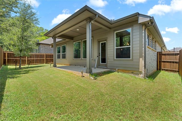 8608 Spindletop Drive, Fort Worth, TX 76120