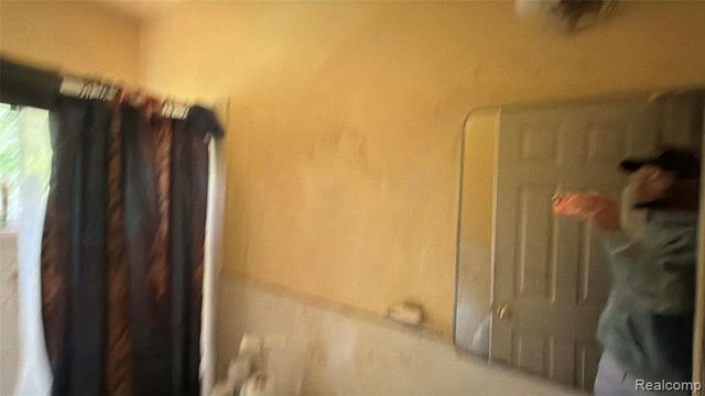 14231 Kentfield Street, Detroit, MI 48223