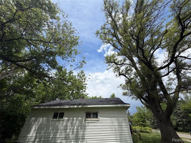 14231 Kentfield Street, Detroit, MI 48223