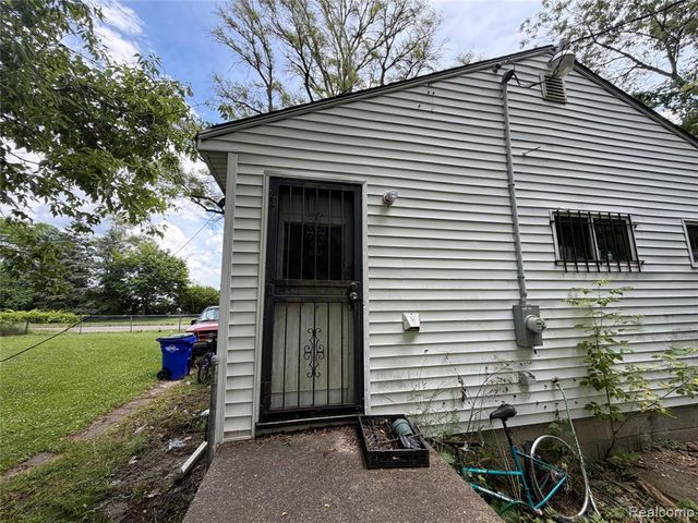 14231 Kentfield Street, Detroit, MI 48223