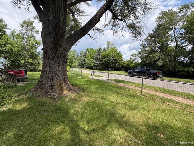 14231 Kentfield Street, Detroit, MI 48223