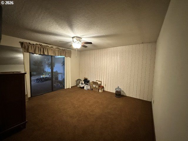 1646 OAK St, North Bend, OR 97459