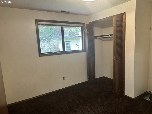 1646 OAK St, North Bend, OR 97459