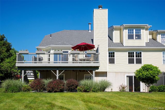 5 Equestrian Way, Poughquag, NY 12570