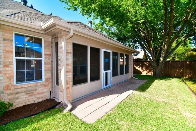 704 Mcmurry Drive, Waxahachie, TX 75165