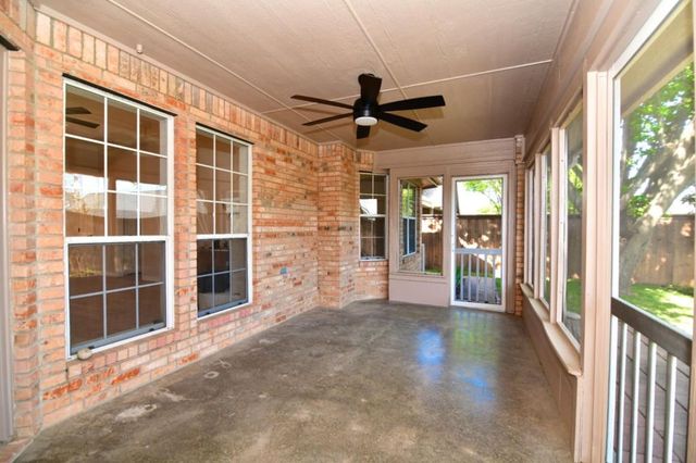 704 Mcmurry Drive, Waxahachie, TX 75165