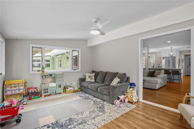 42 Georgiana Drive, Cumberland, RI 02864