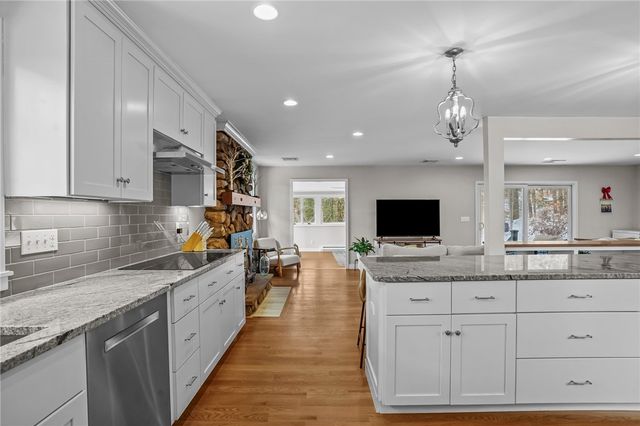 42 Georgiana Drive, Cumberland, RI 02864