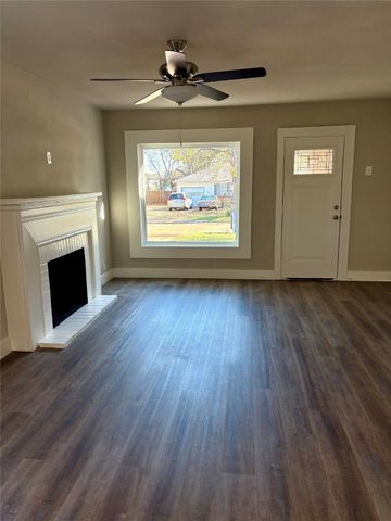 915 Hartsdale Drive, Dallas, TX 75211