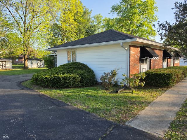 6085 Northland Road, Indianapolis, IN 46228