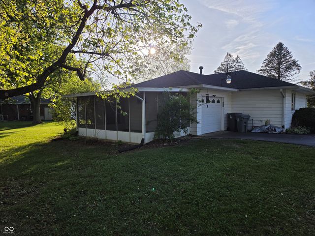 6085 Northland Road, Indianapolis, IN 46228