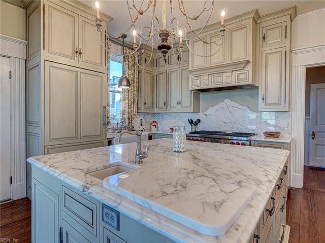 345 S Church ST, Smithfield, VA 23430
