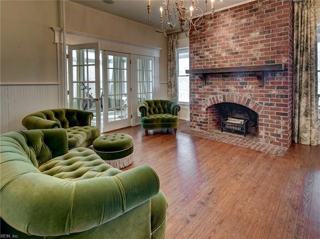 345 S Church ST, Smithfield, VA 23430