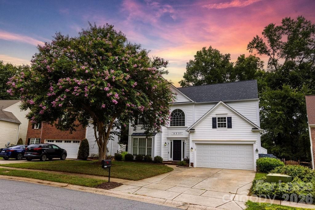6337 Elderslie Drive, Charlotte, NC 28269