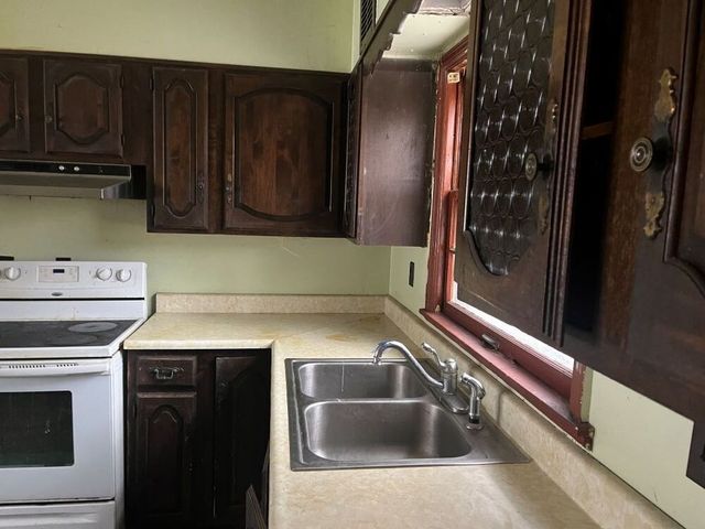 2312 S Central Avenue, Rockford, IL 61102