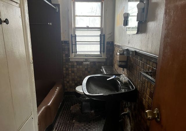 2312 S Central Avenue, Rockford, IL 61102