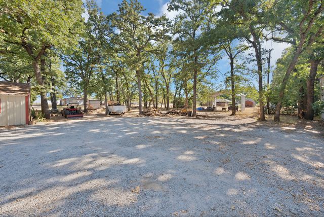 725 Greenwood Cut Off Road, Weatherford, TX 76088