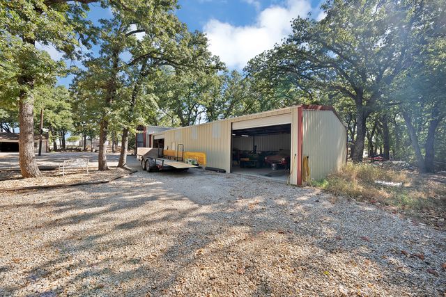 725 Greenwood Cut Off Road, Weatherford, TX 76088