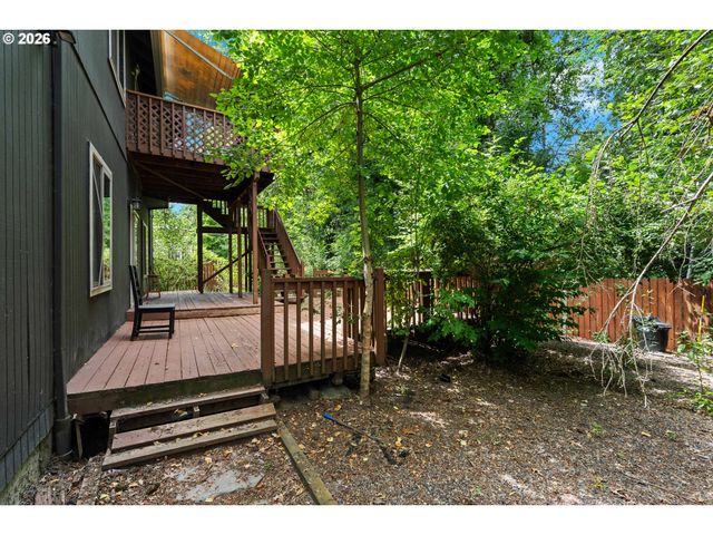 7803 Sw BARNARD Dr, Beaverton, OR 97007