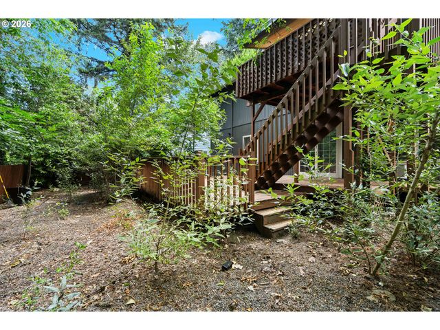 7803 Sw BARNARD Dr, Beaverton, OR 97007