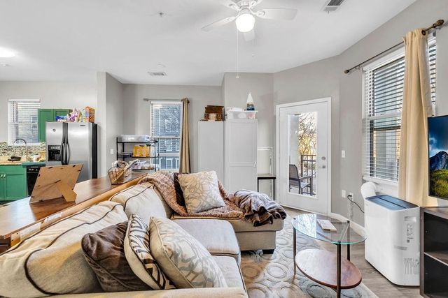 870 Mayson Turner NW Road 1246, Atlanta, GA 30314