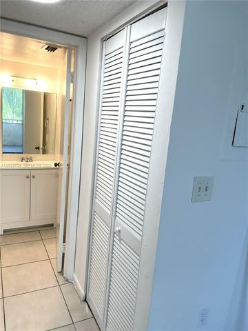 8255 SW 152nd Avenue E405, Miami, FL 33193