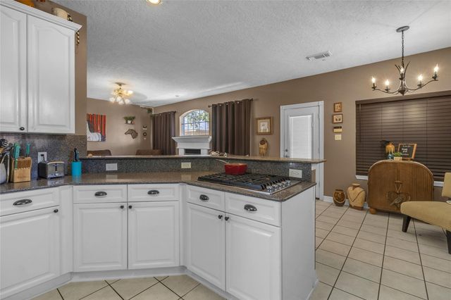 2325 Acadiana Lane, Seabrook, TX 77586