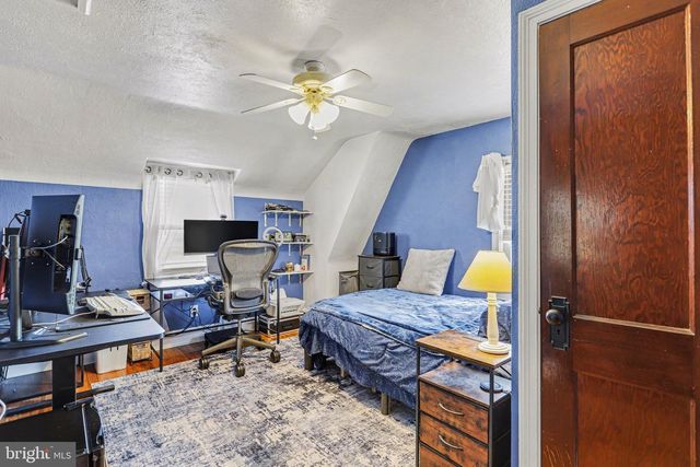 524 HILLCREST RD, York, PA 17403