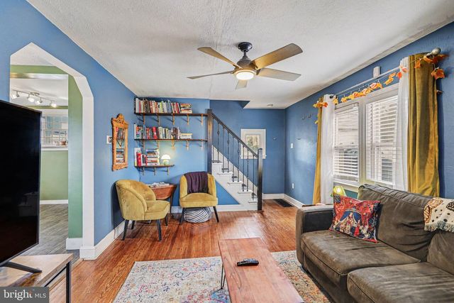 524 HILLCREST RD, York, PA 17403